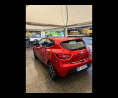 Renault Clio dCi 8V 90 CV EDC 5 porte Duel - 6