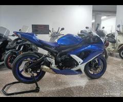 SUZUKI GSXR 600 *PR0M0 INCLUSO PASSAGGIO* PERMUTE