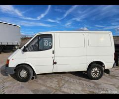 Autocarro Ford Transit