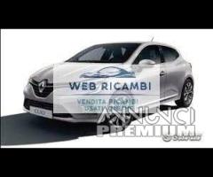 Renault clio 2022 ricambi musata frontale