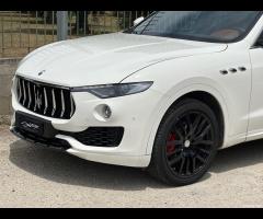 Maserati Levante Granlusso- Tetto Panoram-full Opt - 17