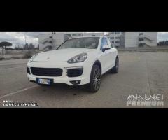 Porsche Cayenne 3.0 full