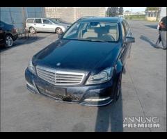 Mercedes Classe C W204 220 CDI 651911 Per Ricambi