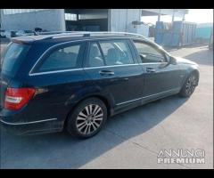 Mercedes Classe C W204 220 CDI 651911 Per Ricambi