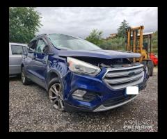 Ford Kuga 1.5 tdi 120cv anno 2017 incidentata