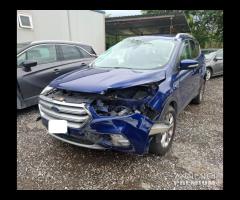 Ford Kuga 1.5 tdi 120cv anno 2017 incidentata