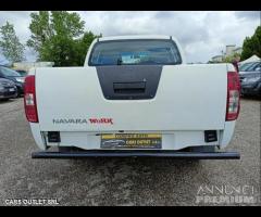 Nissan navara gancio traino