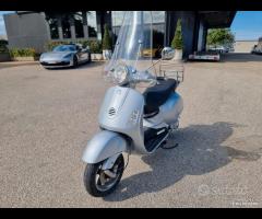 Piaggio Vespa 200 L GTS