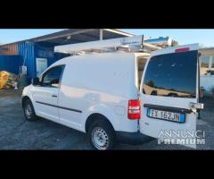 Volkswagen caddy allestita per elettricisti