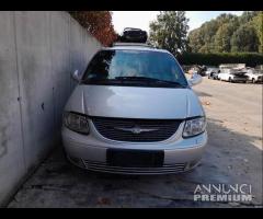 Chrysler Voyager 2005 2.5 Demolita - Per Ricambi