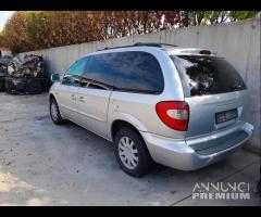 Chrysler Voyager 2005 2.5 Demolita - Per Ricambi