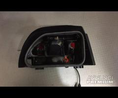 Fanalino posteriore sinistro Renault Clio 94-