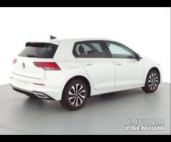 Volkswagen golf 8 anno 2022 ricambi - 2