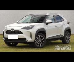 Musata completa toyota yaris cross 2022 - 1