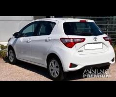 Toyota yaris anno 2019 per ricambi - 2