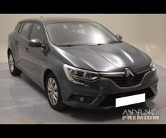 Renault megane anno 2018/19 per ricambi - 1