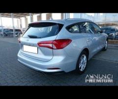 Ford focus anno 2020 ricambi #643