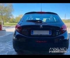 Peugeot 208 per ricambi anno 2017 - 2