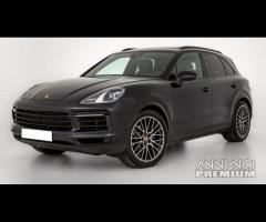 Porsche cayenne ricambi anno 2020