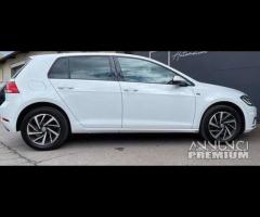 Volkswagen golf 7 per ricambi anno 2019 - 2