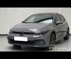 Volkswagen golf 8 anno 2022 ricambi