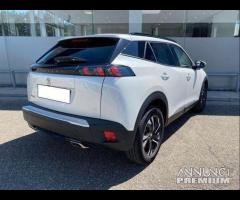 Peugeot 2008 anno 2021 per ricambi