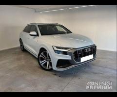 Audi q8 per ricambi auto anno 2021 - 1