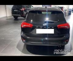 Ford focus ricambi anno 2020 #0242 - 2