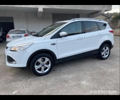 FORD Kuga 2000 tdci - 2016 - 1