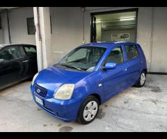 Kia picanto 1.1 benz optional