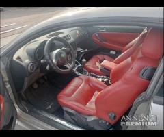 Alfa Romeo GT 2006 1.9TD Demolita - Per Ricambi - 9