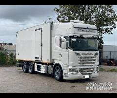 Scania r 560 cella frigo 7.40 atp 2026 voith