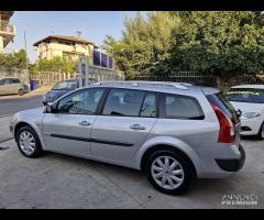 RENAULT MEGANE 1.6 BENZINA 16V ANNO 2006 100000KM