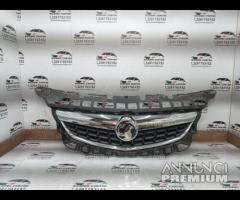 GRIGLIA CON MODANATURA+EMBLEMA 2010 OPEL ASTRA 133