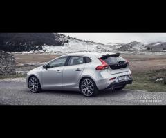 Volvo v40 ricambi disponibili