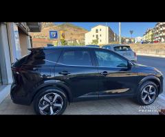 Nissan Qashqai 1.3 N-Connecta 2 WD Xtron