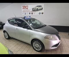 Lancia Ypsilon 0.9 TwinAir 85 CV 5 porte S&S Plati