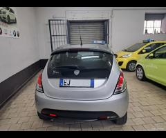 Lancia Ypsilon 0.9 TwinAir 85 CV 5 porte S&S Plati