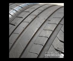 2 GOMME 285 40 22 PIRELLI A21647