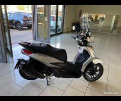 Piaggio Beverly 300 Sport hpe - 3