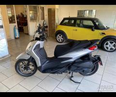 Piaggio Beverly 300 Sport hpe - 4