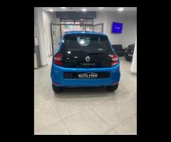 RENAULT TWINGO 2015 - 9