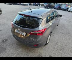 Hyundai i30- 1.4 Benzina -Unico Proprietario - 8