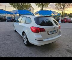 Opel Astra 1.7 CDTI 125CV Sports Tourer Elective - 4