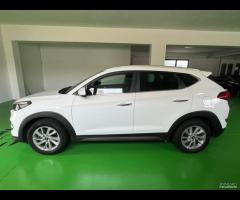 Hyundai Tucson 1.7 CRDi Comfort - 8