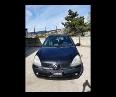 Renault Clio 1.2 5 porte - Garanzia 12 mesi