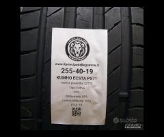 2 GOMME 255 40 19 KUMHO A22726