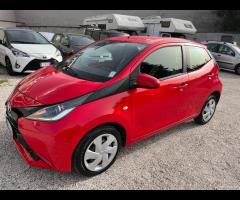 Toyota Aygo 1.0 VVT-i 69 CV 5 porte x-cool - 8