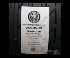 2 GOMME 255 35 19 BRIDGESTONE A22682