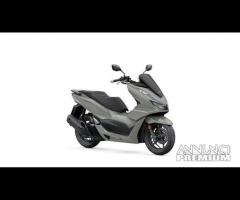 Honda PCX 125 2023 prima rata dopo l'estate - 1